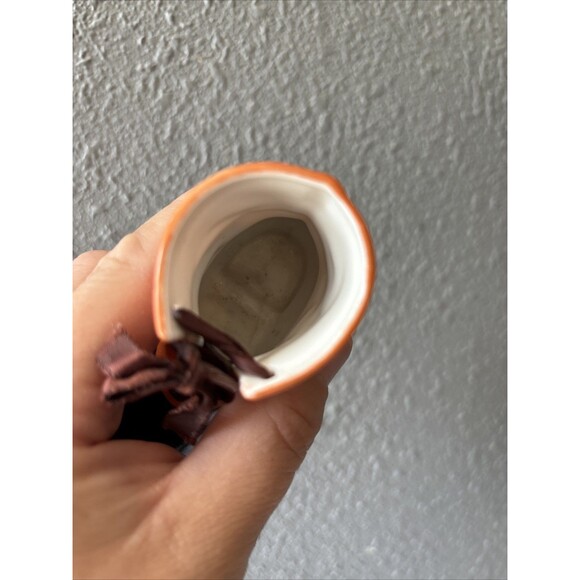 Victoria Carlsbad Austrian Porcelain 2 - "Shoes of Glass" Collection - Picture 7 of 14